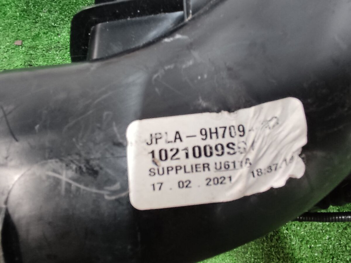 LR100411 Корпус повітряного фільтра LAND ROVER DISCOVERY 5